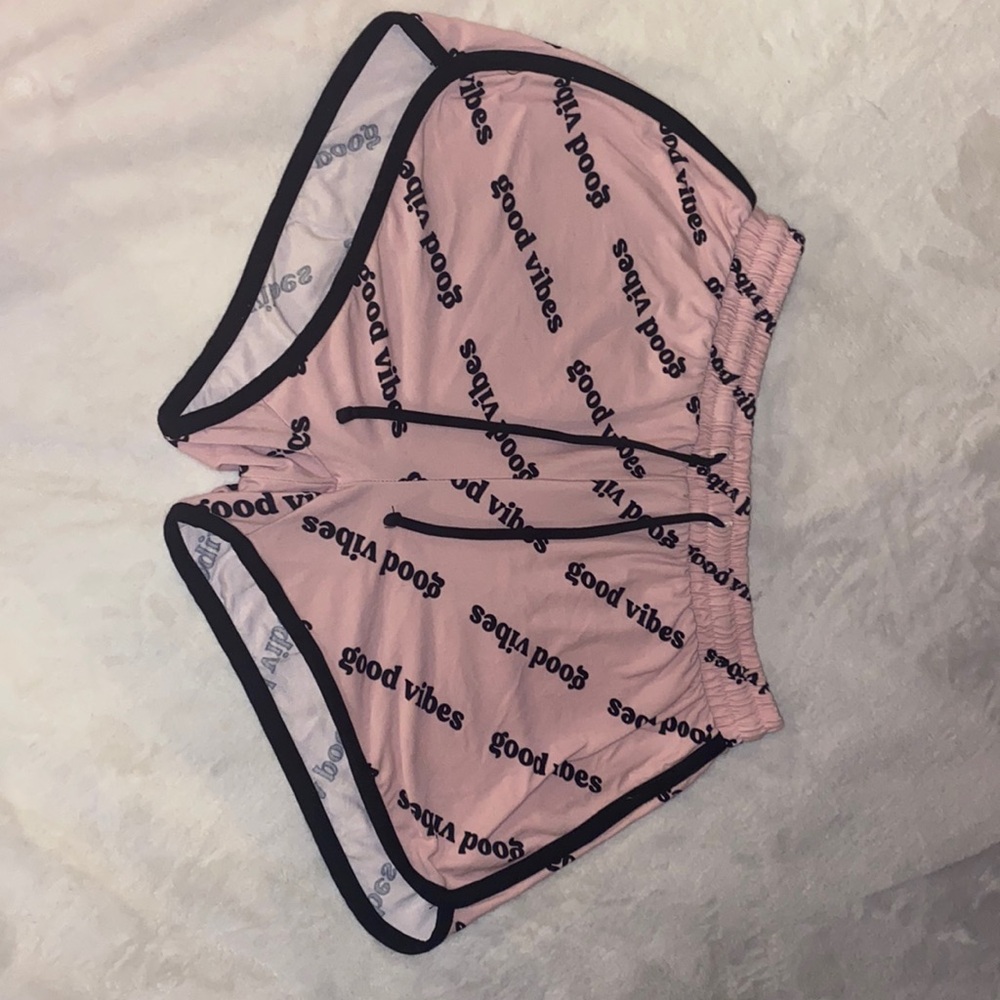Streetwear Society size medium pink and black shorts